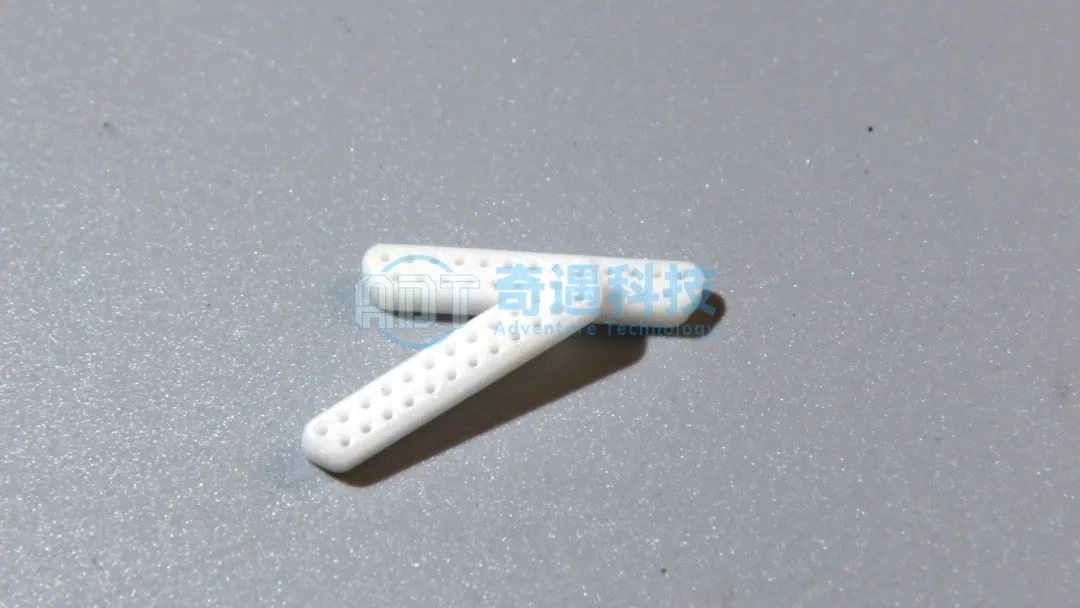 Application results | Light curing DLP 3D printing alumina porous mounting plate case