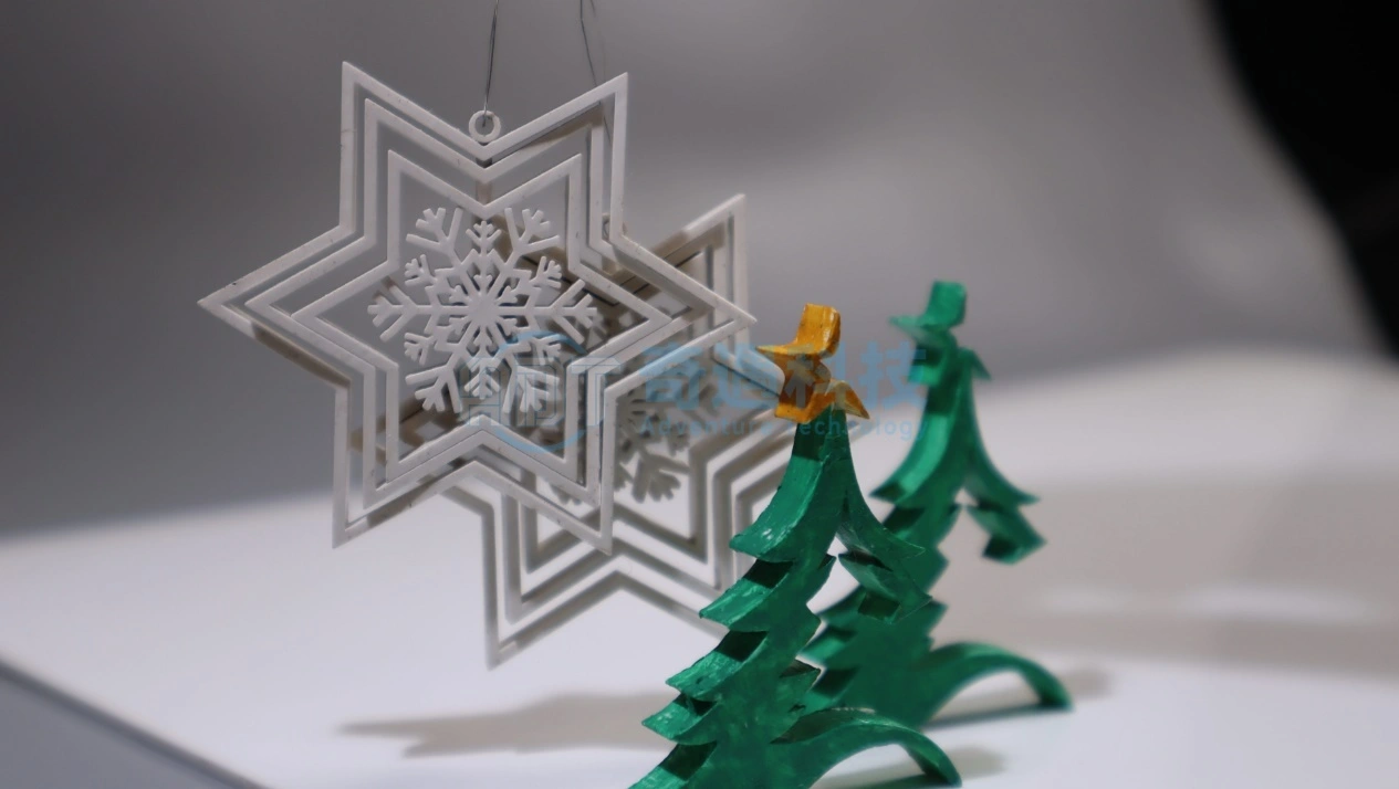 Christmas Miracle: Creating your own Holiday Memories with Ceramic 3D Printing