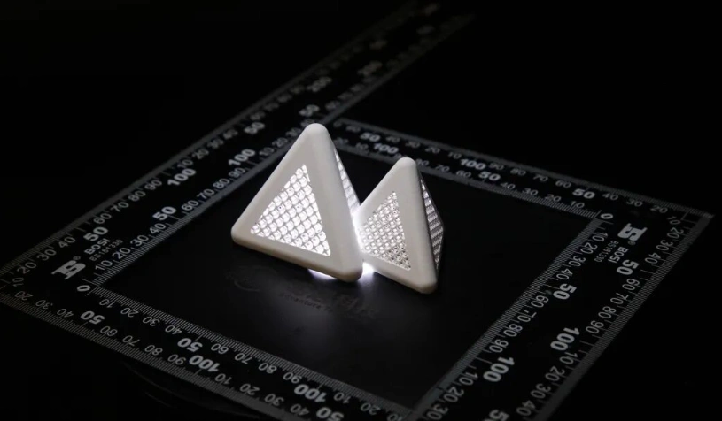 Standard Models DLP Ceramic 3D Printer: Zirconia Hollow Lampshade Project Case Study