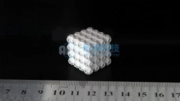 SiO₂-Lattice Hexahedron